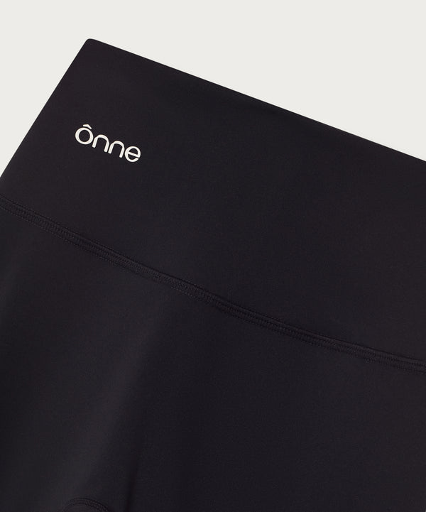 Nyra Leggings in Black, ÔNNE activewear