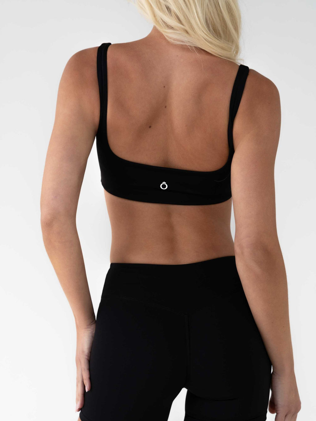 Marlo Shorts in Black, ÔNNE activewear