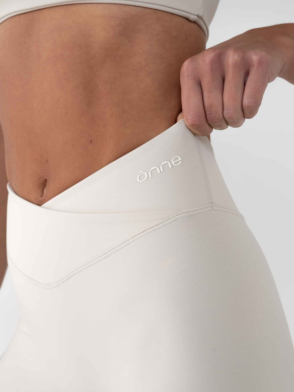 Marlo Shorts in Light Khaki, ÔNNE activewear