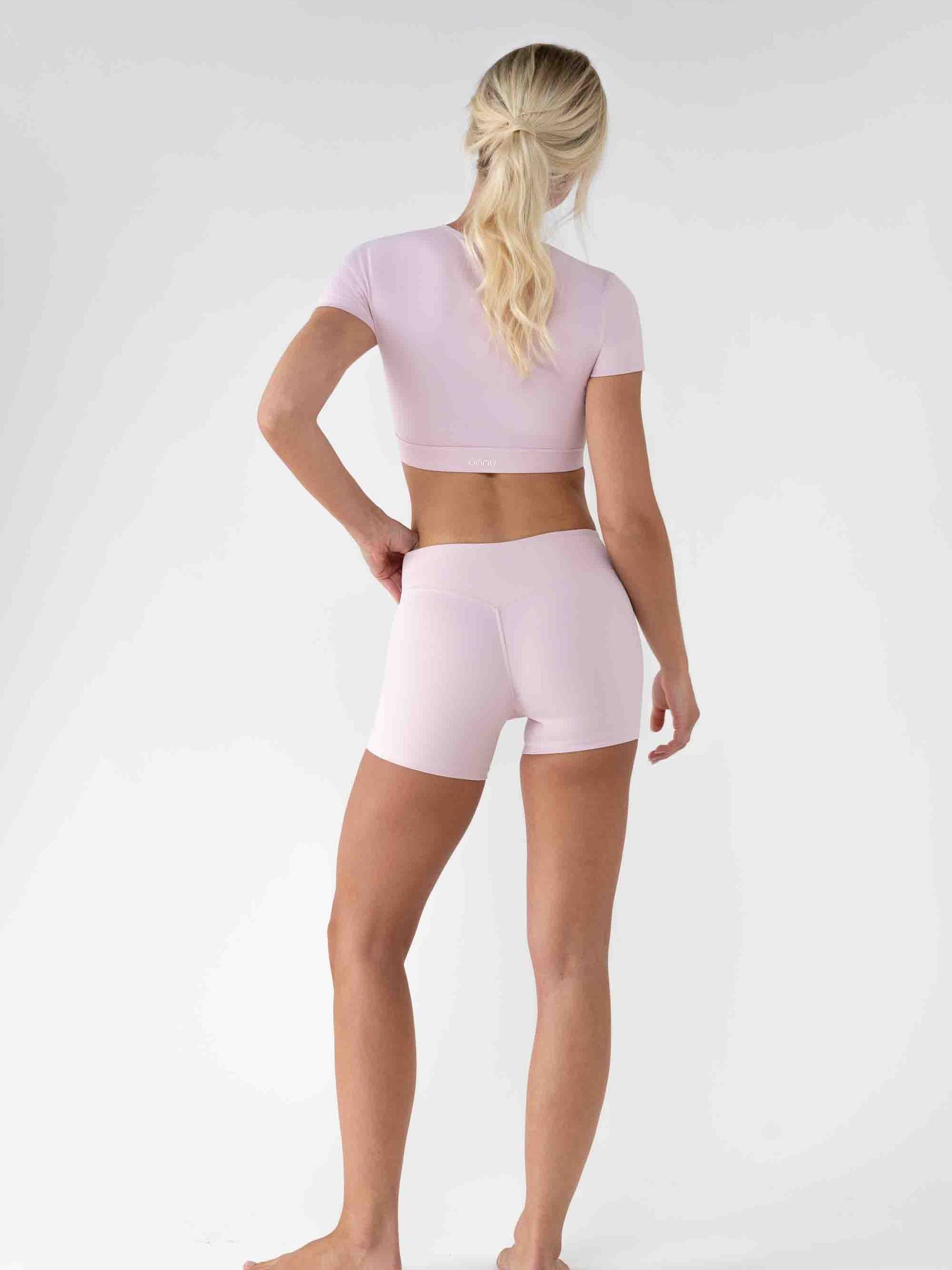 Race Shorts in Peach Pink, ÔNNE activewear