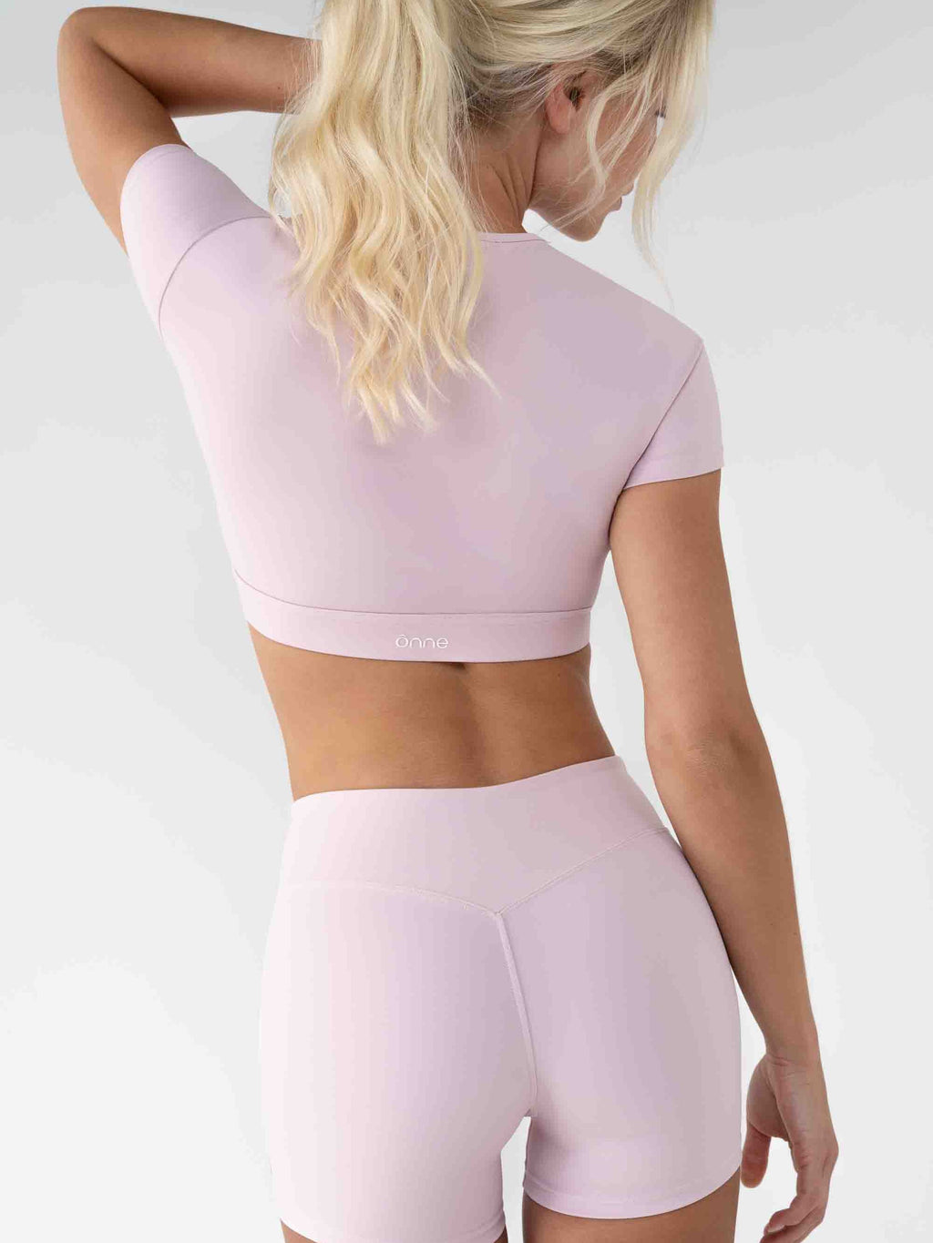 Race Shorts in Peach Pink, ÔNNE activewear