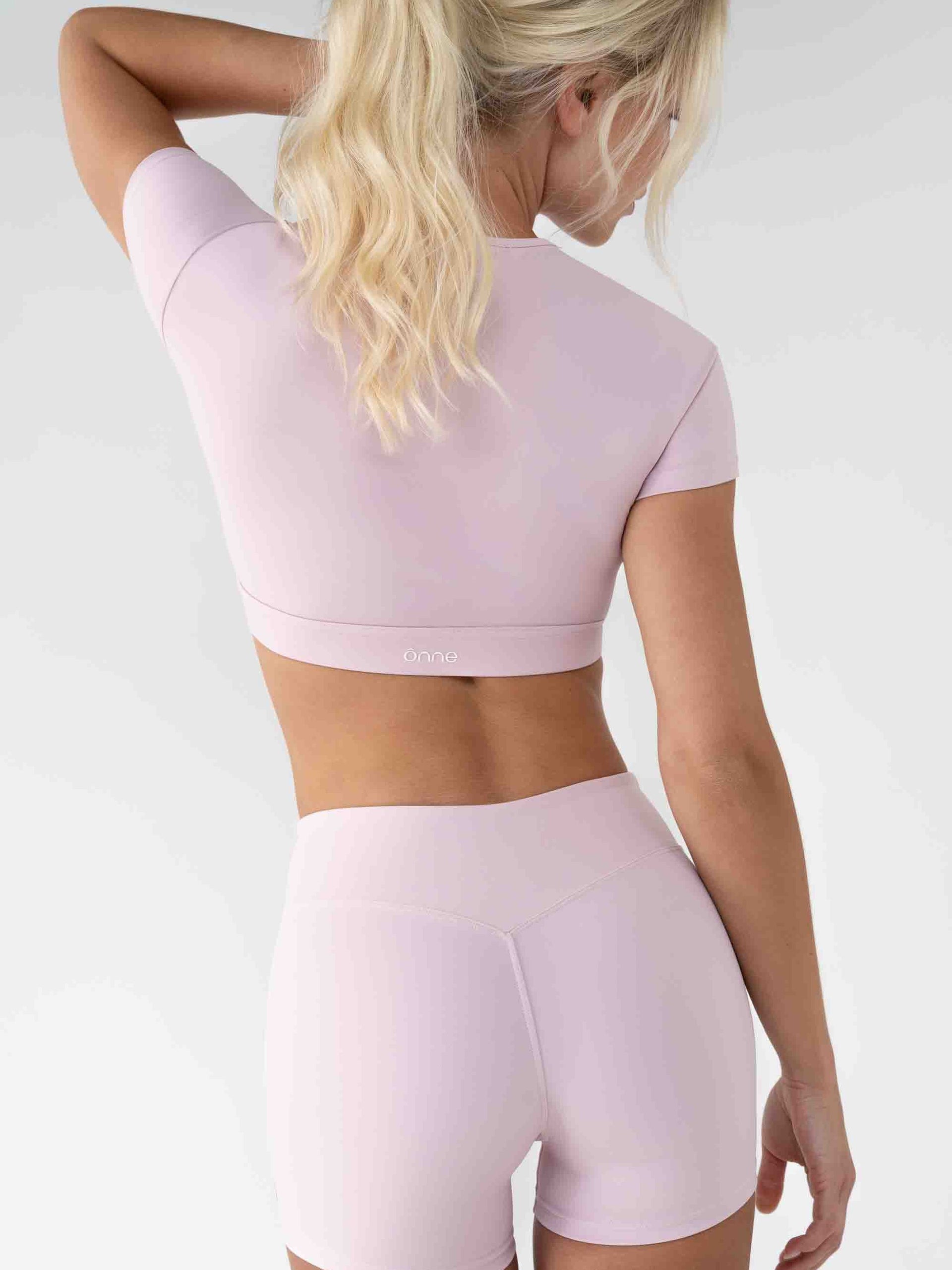 Race Shorts in Peach Pink, ÔNNE activewear